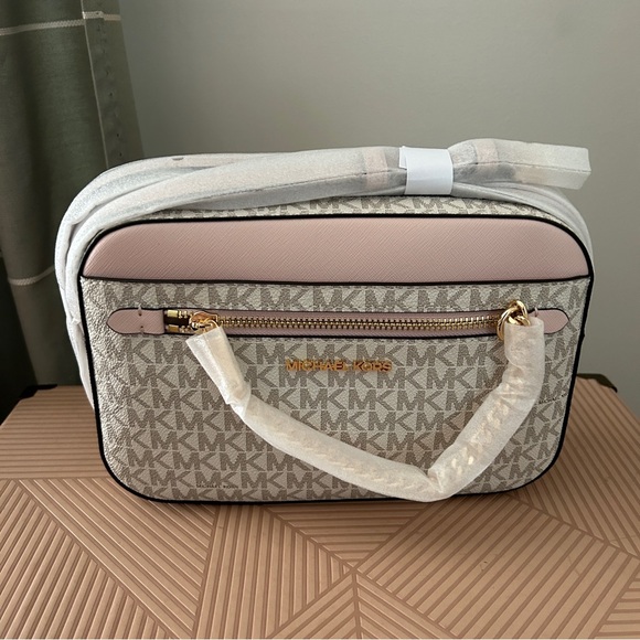 MICHAEL Michael Kors Handbags - Michael Kors Cream Blush Pink Crossbody Bag Jet Set Signature Style Chain Logo